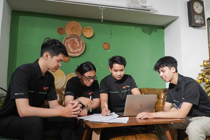 Nhóm sinh vinh của Hiếu PC đỡ đầu đã đoạt giải Nhân Tài Đất Việt - Ảnh 4.