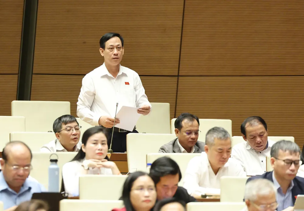 ហៃ - ថាញ់ហ័រ.jpg