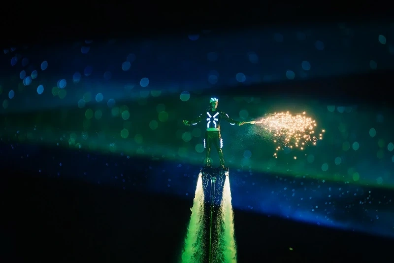 Публикуем первые панорамные снимки супершоу, которое вот-вот вернётся в море и небо Фукуока.