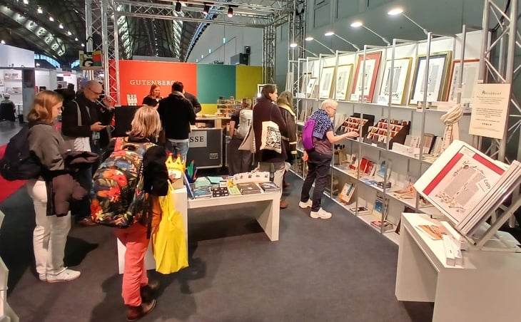 Ik ga naar de boekenbeurs - Foto 1. Frankfurt  - Ảnh 1.