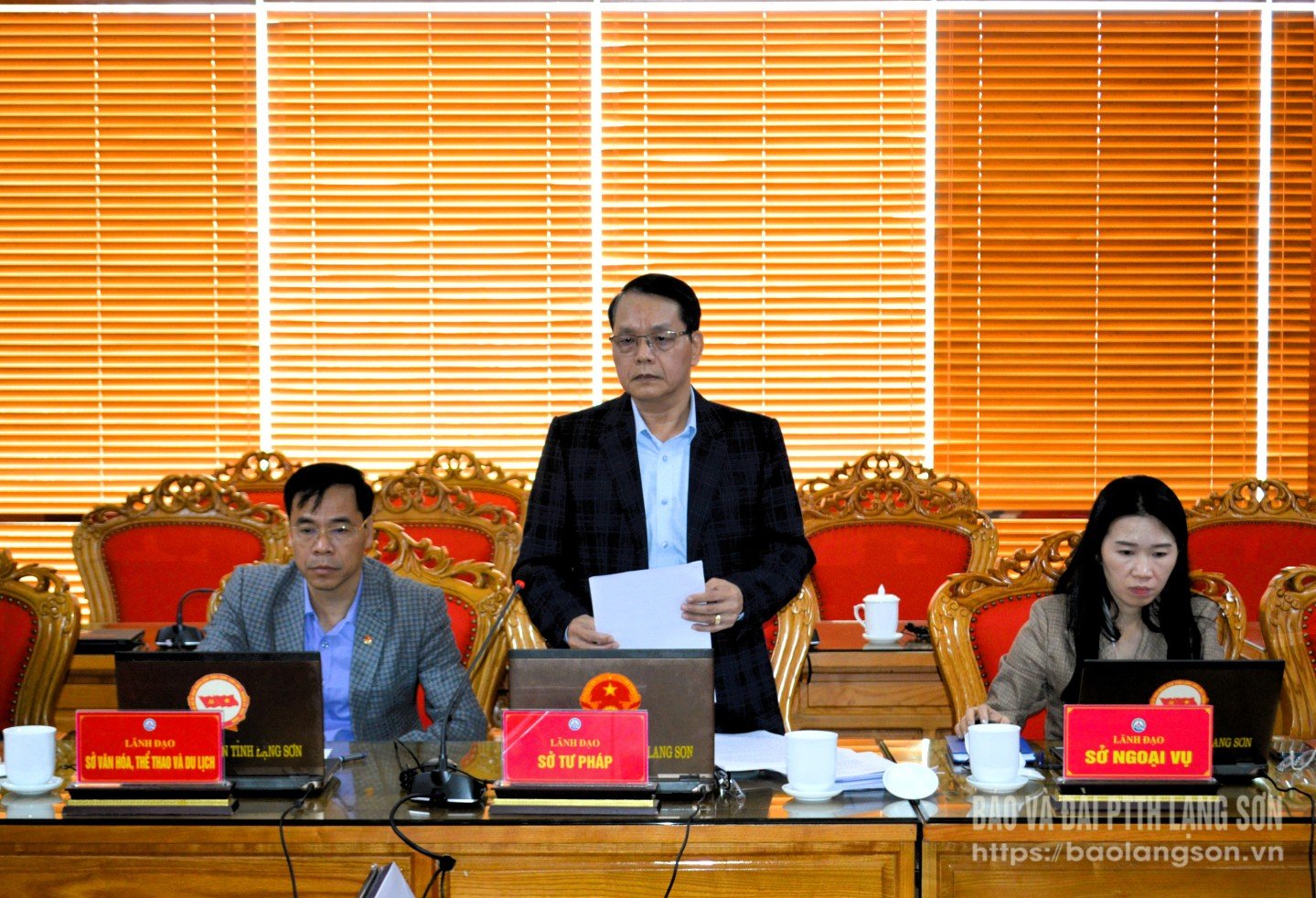 Chefen för justitiedepartementet talade vid mötet.