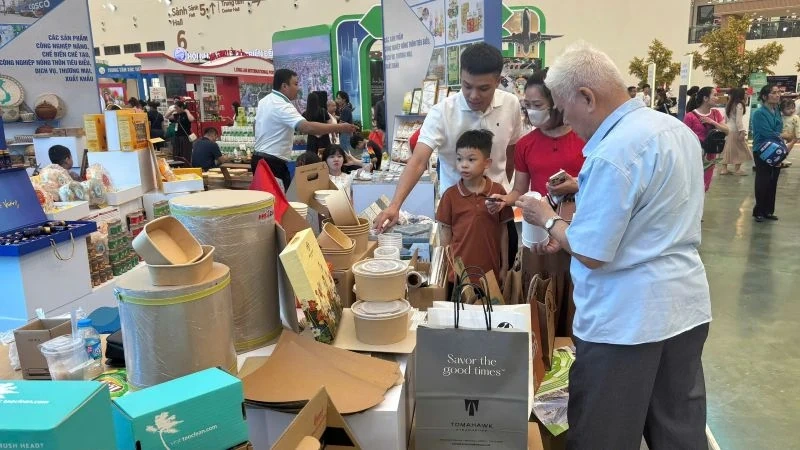 Productos típicos destacados de la provincia de Thanh Hoa en la Feria de Otoño