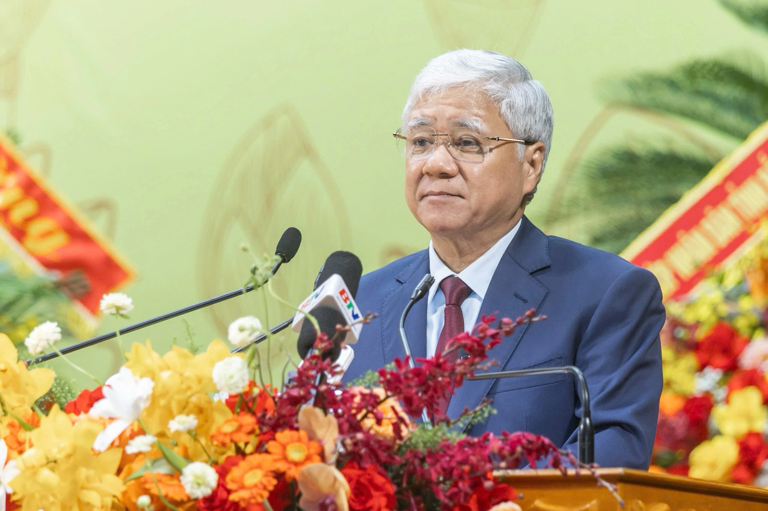 Rèn luyện đội ngũ cán bộ sát dân, chủ động phục vụ nhân dân