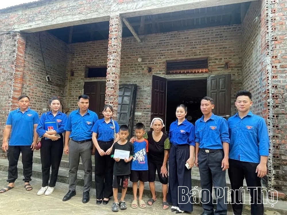 Síla solidarity v okrsku Phong Chau