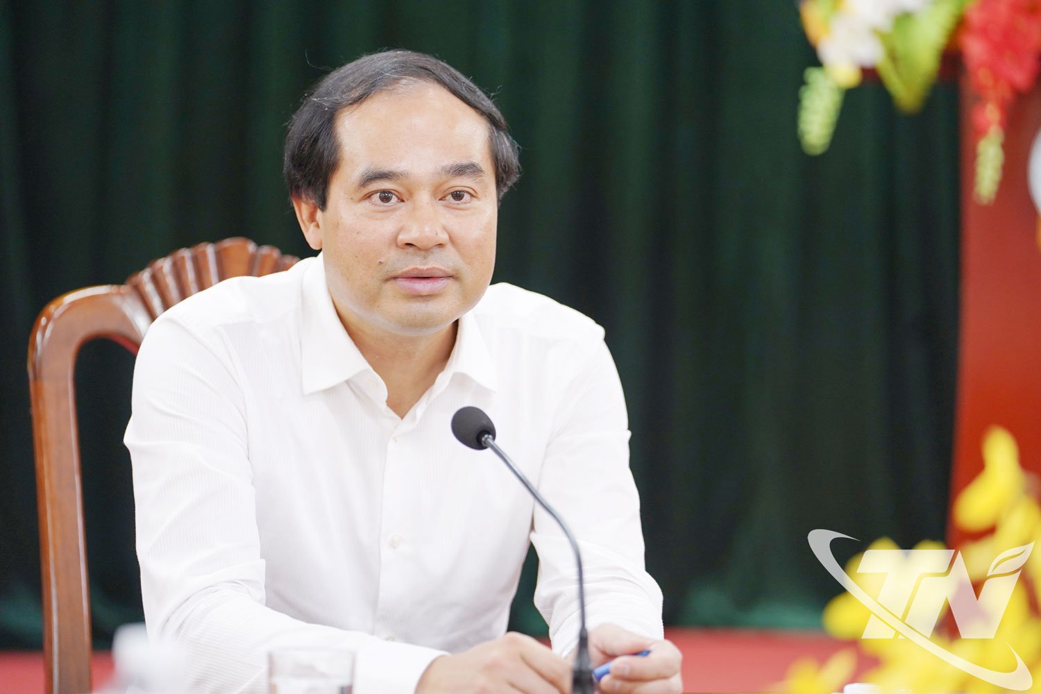 O secretário provincial do partido, Trinh Xuan Truong, fez um discurso de encerramento na reunião.