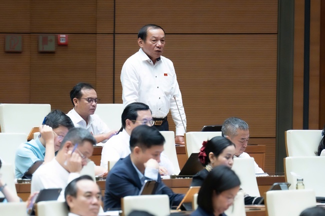 ທ່ານລັດຖະມົນຕີ ຫງວຽນວັນຮຸ່ງ ຖືວ່າ: ວັດທະນະທຳໄດ້ຮັບຜົນກະທົບຢ່າງໃຫຍ່ຫຼວງ ແລະ ຍາມໃດກໍ່ຕິດພັນກັບການພັດທະນາການທ່ອງທ່ຽວ - ຮູບທີ 4.