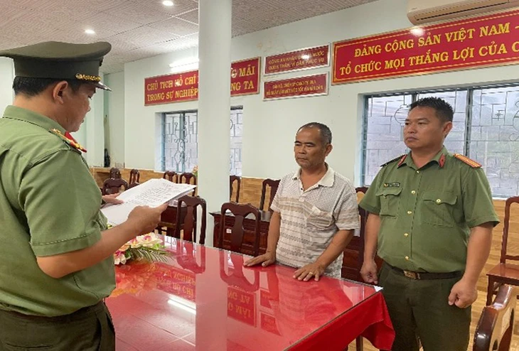 Bắt 2 thuyền trưởng xuất cảnh trái phép ra nước ngoài đánh bắt thủy sản - Ảnh 3.