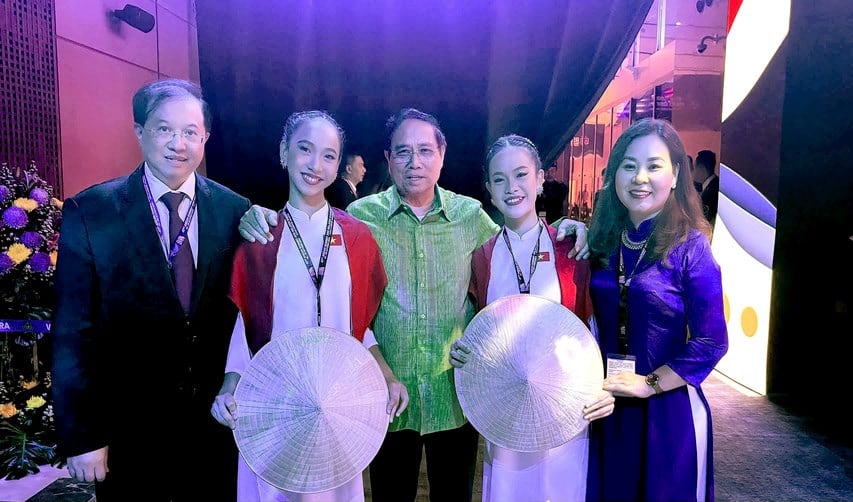 ឯកសារជាច្រើនស្តីពីវប្បធម៌ កីឡា ទេសចរណ៍ និងព័ត៌មានត្រូវបានអនុម័តក្នុងកិច្ចប្រជុំកំពូលអាស៊ានលើកទី៤៧ - រូបថត ៦