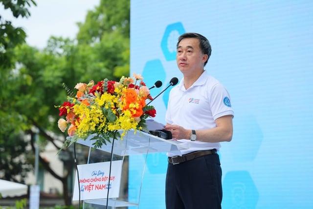 - រូបថត ២.