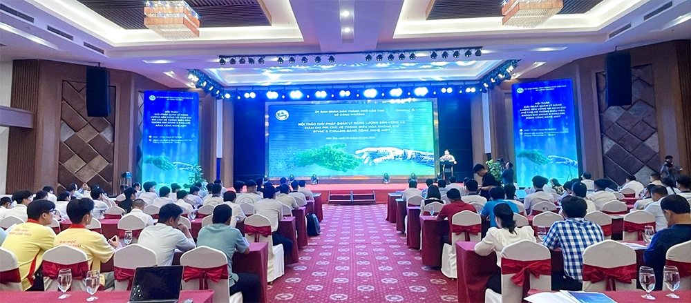 Mendukung bisnis dalam menerapkan teknologi kecerdasan buatan dalam manajemen energi