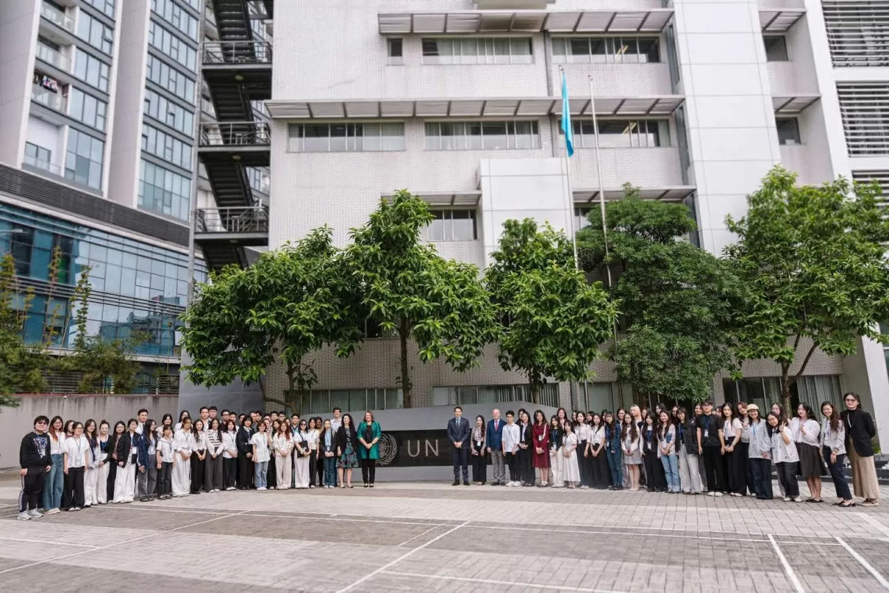 ឯកអគ្គរដ្ឋទូតកាណាដាផ្ញើសារចំនួន៣ទៅកាន់យុវជនវៀតណាម Đại sứ Canada gửi 3 thông điệp tới thanh niên Việt Nam