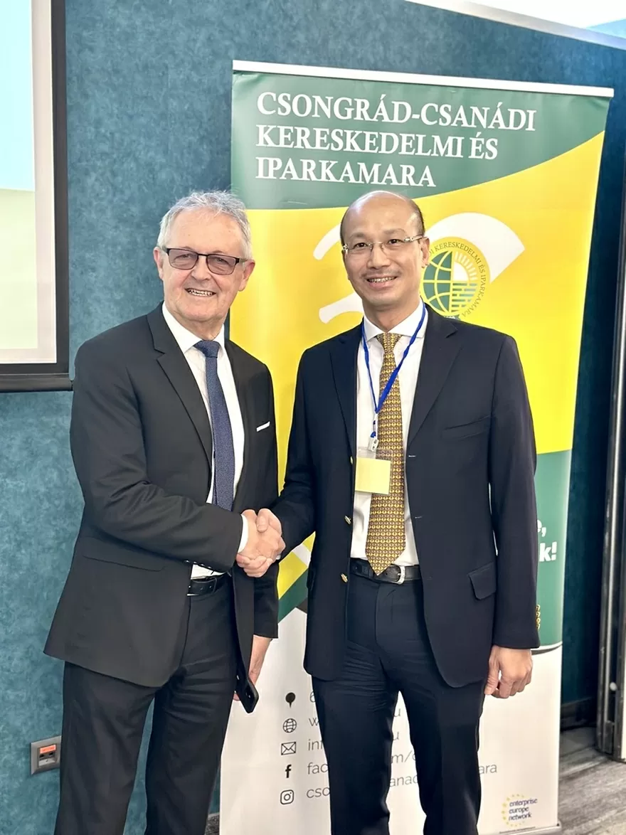 Vietnam-Hungary Trade Promotion Seminar in Szeged: Strongly promoting business cooperation between the two countries Hội thảo xúc tiến thương mại Việt Nam-Hungary tại Szeged: Thúc đẩy mạnh mẽ hợp tác doanh nghiệp hai nước