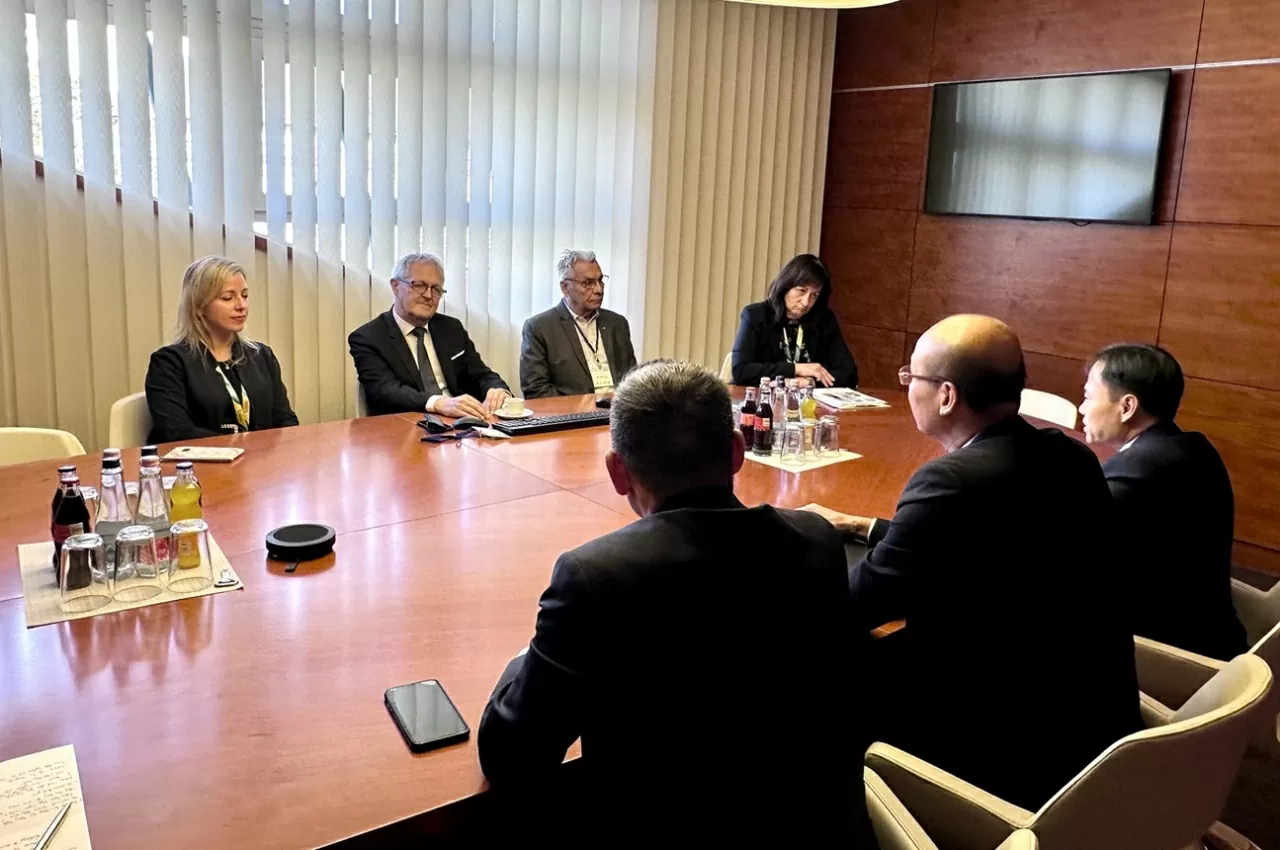 Vietnam-Hungary Trade Promotion Seminar in Szeged: Strongly promoting business cooperation between the two countries Hội thảo xúc tiến thương mại Việt Nam-Hungary tại Szeged: Thúc đẩy mạnh mẽ hợp tác doanh nghiệp hai nước