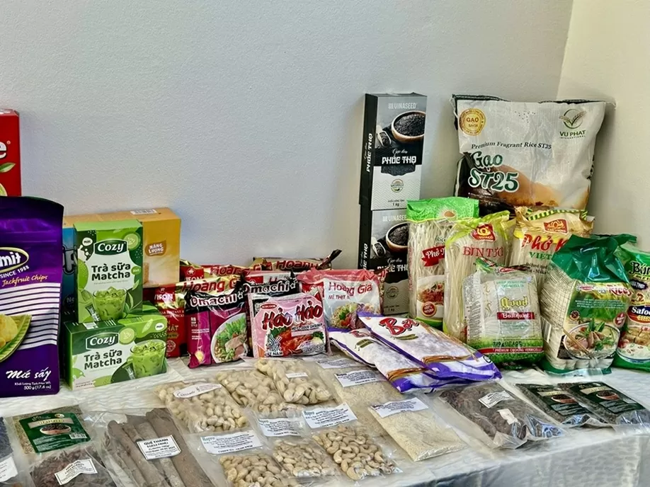 Vietnam-Hungary Trade Promotion Seminar in Szeged: Strongly promoting business cooperation between the two countries Hội thảo xúc tiến thương mại Việt Nam-Hungary tại Szeged: Thúc đẩy mạnh mẽ hợp tác doanh nghiệp hai nước