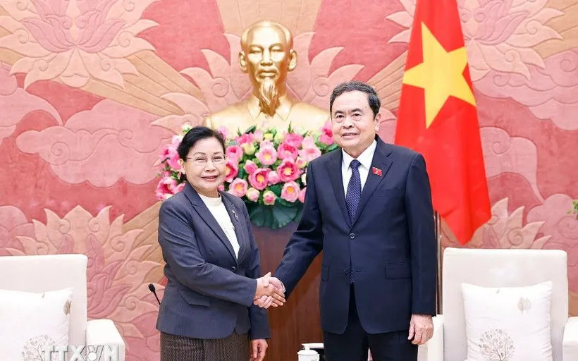 יו Chủ tịch Quốc hội Trần Thanh Mẫn tiếp bà Viengthong Siphandon, Chánh án Tòa án Nhân dân tối cao Lào.