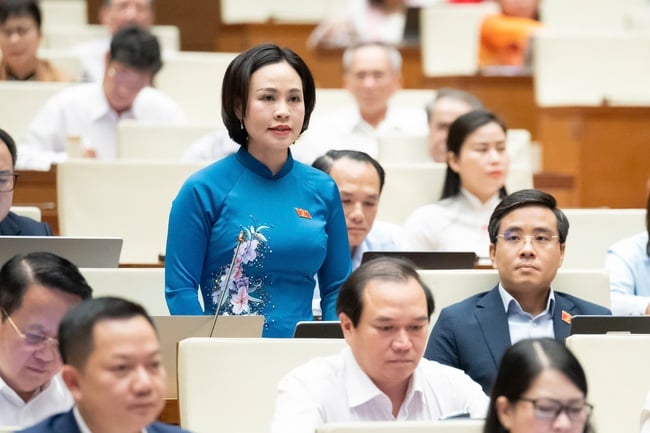 National Assembly delegates put forward 5 solutions and 4 recommendations for developing Vietnam's cultural industry - Photo 2.