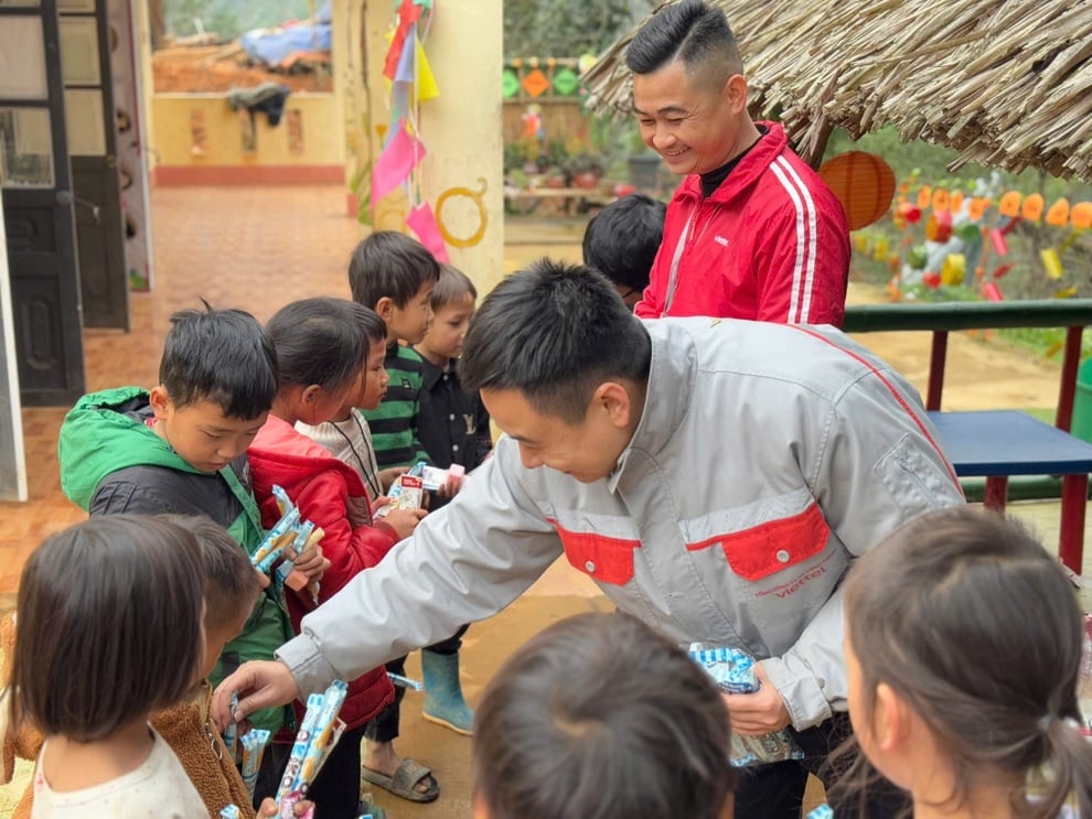 ກໍ່ສ້າງ Viettel ແລະ 30 ປີແຫ່ງການເດີນທາງເຊື່ອມຕໍ່ ແລະ ກໍ່ສ້າງຊີວິດໃໝ່ - 2