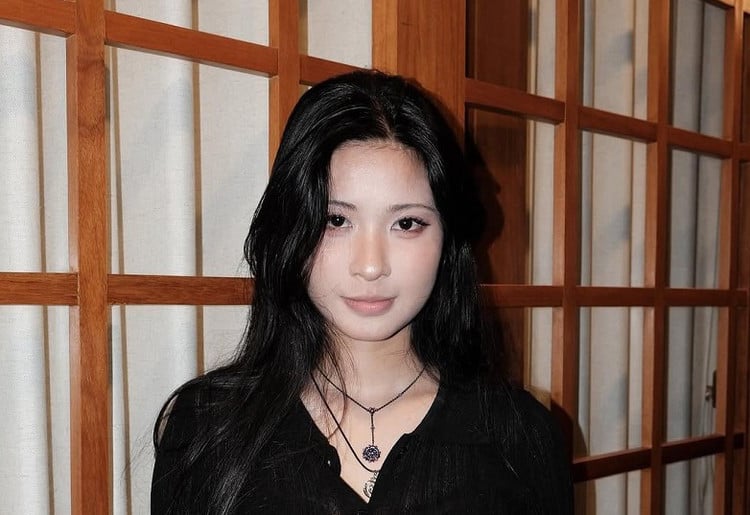 ກ່ອນນັ້ນ, ນາງໄດ້ຫຼິ້ນຕົວລະຄອນທີ່ແຕກຕ່າງກັນຫຼາຍ, ຈາກອ່ອນໂຍນໄປສູ່ຄວາມແຂງແຮງ, ແລະປະສົບຜົນສໍາເລັດ. quy-7.png