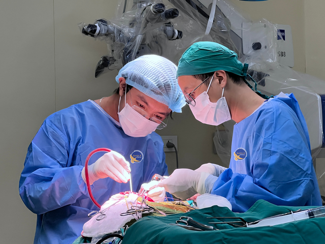 Tưởng đau đầu do thay đổi thời tiết, hóa ra u não tái phát  - Ảnh 1.
