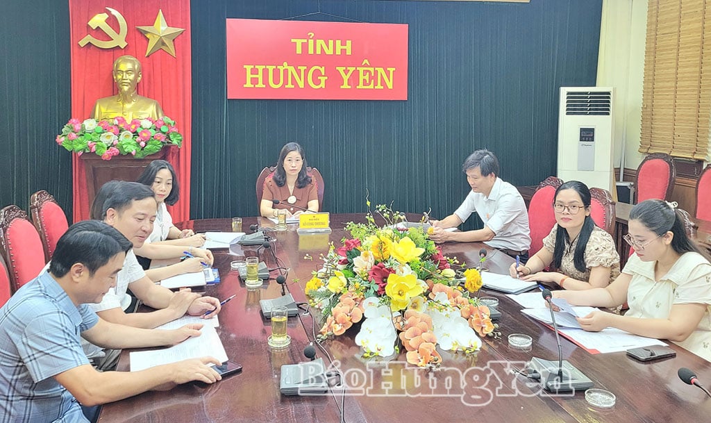 ប្រតិភូចូលរួមកិច្ចប្រជុំនៅចំនុចស្ពាន Hung Yen។