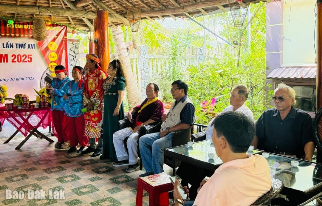 ប្រតិភូចូលរួមពិធី។