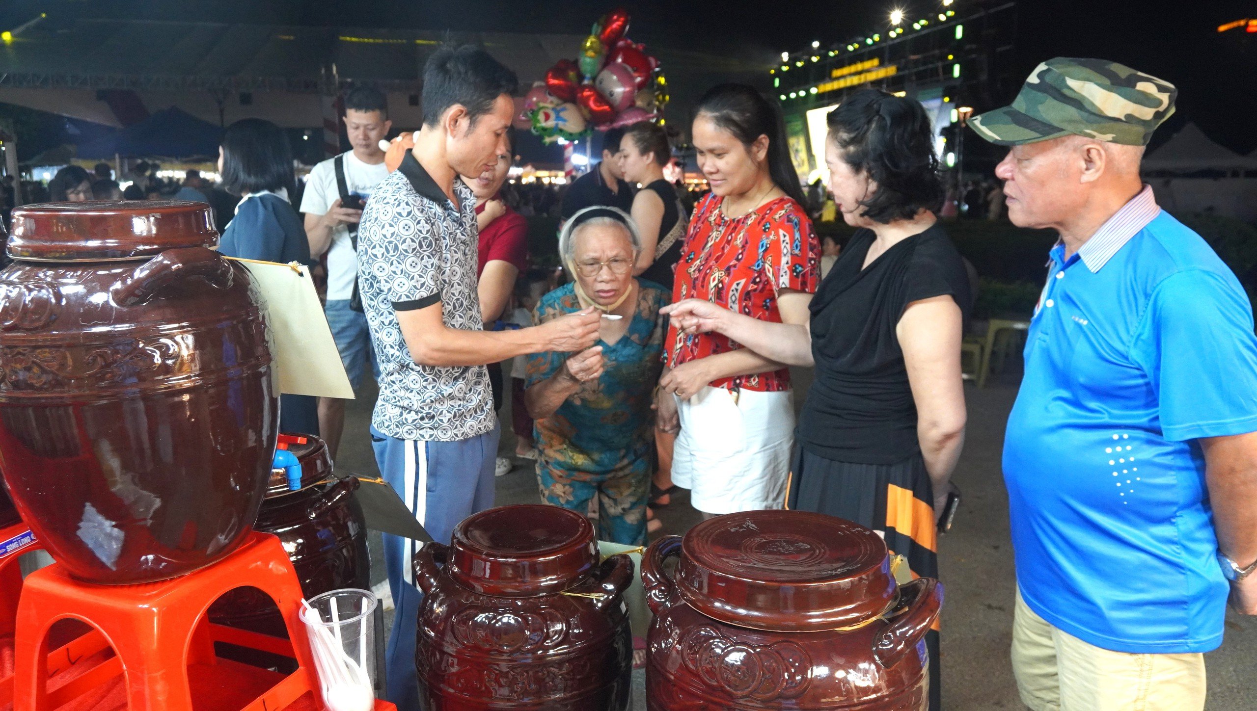 Ẩm thực xứ Thanh: Chơi gì , ăn đâu và khám phá đặc sản nổi bật - Ảnh 5.