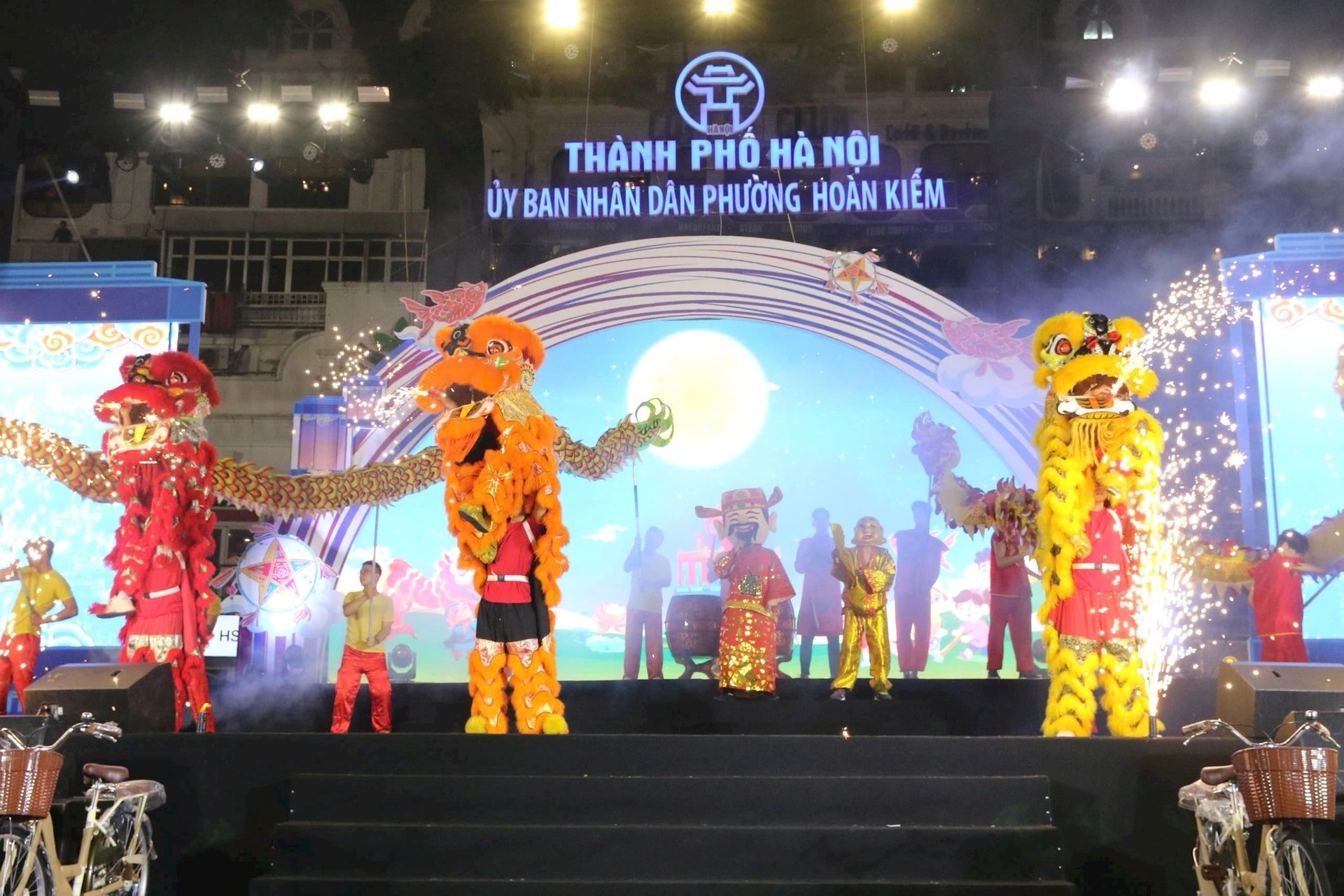 3-le-hoi-trang-ram.jpg