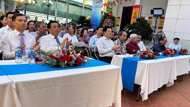 ប្រតិភូចូលរួមពិធី។