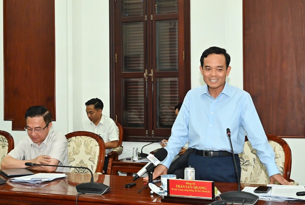 Bí thư TP.HCM Trần Lưu Quang: Áp dụng cơ chế thông thoáng để kêu gọi đầu tư, bố trí hạ tầng cho chuyển đổi số-chuyen-doi-so-Khoa-hoc-cong-nghe.jpeg