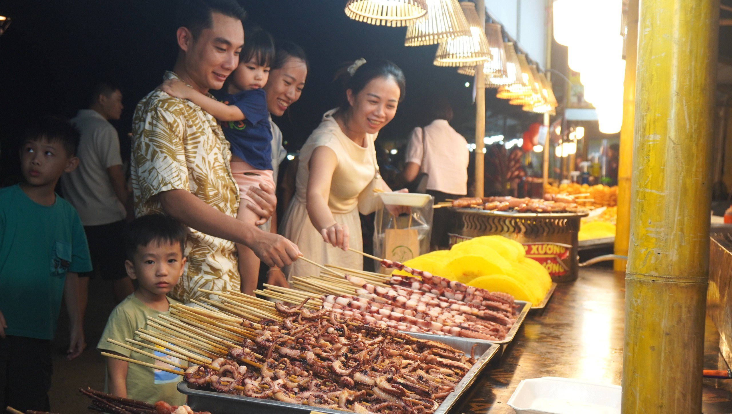 Ẩm thực xứ Thanh: Chơi gì , ăn đâu và khám phá đặc sản nổi bật - Ảnh 11.