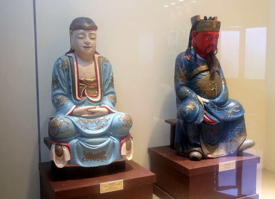 tuong-bo-tat-pho-hien-va-quan-cong-trung-bay-tai-bao-tang-quang-trungjpg.jpg