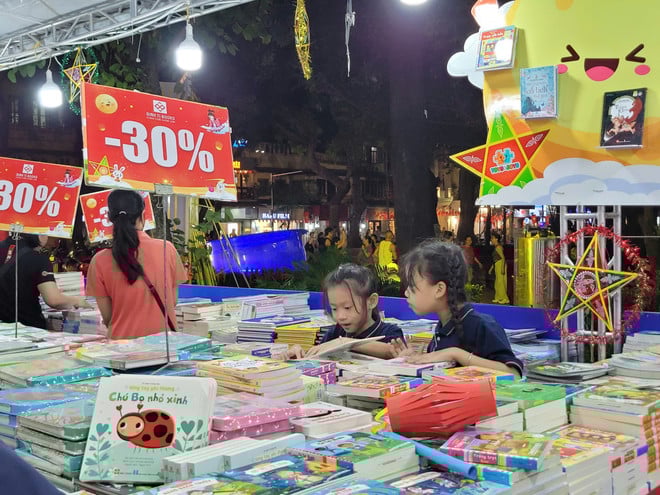 Hội sách là điểm đến phù hợp cho các gia đình dịp Tết Trung Thu. (Ảnh: Minh Anh/Vietnam+)