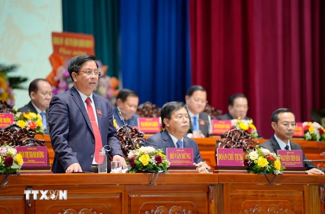 ttxvn-be-mac-dai-hoi-dai-bieu-dang-bo-tinh-an-giang2.jpg