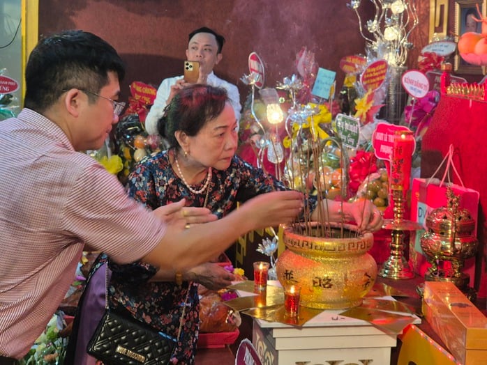 NSƯT Vũ Luân, NSƯT Tú Sương… dâng hương Tổ nghề- Ảnh 25.