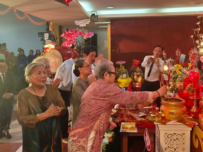 NSƯT Vũ Luân, NSƯT Tú Sương… dâng hương Tổ nghề- Ảnh 23.