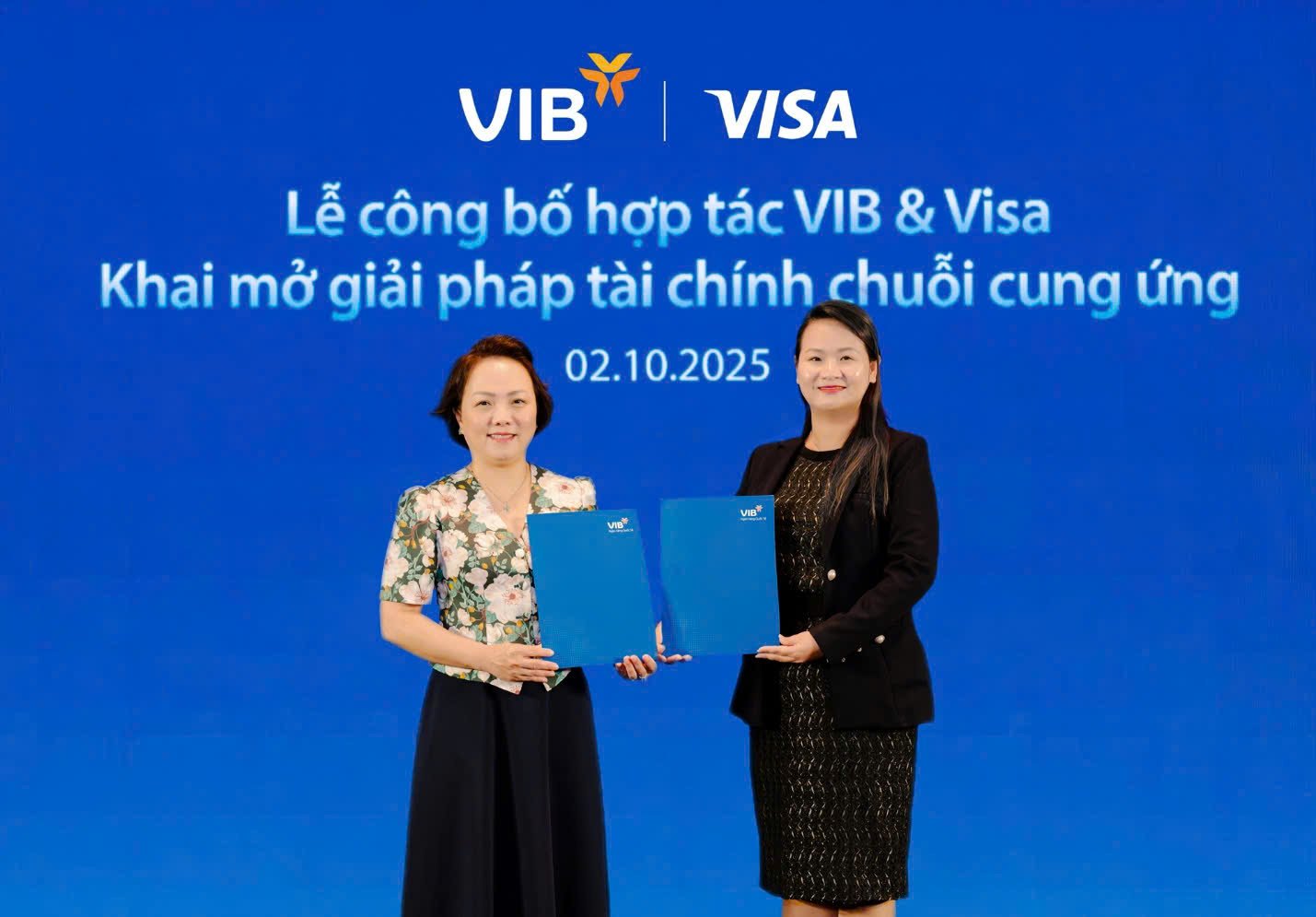 យាយ