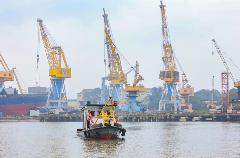 Nguy cơ lũ lụt bất thường, Cục Hàng hải và Đường thủy Việt Nam cảnh báo khẩn- Ảnh 1.