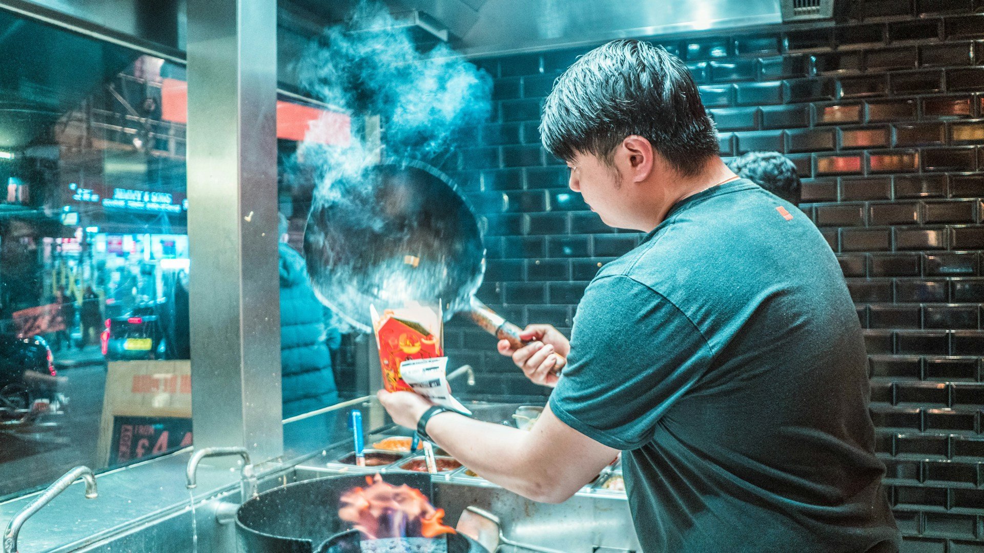 nghien cuu sinh tien si.jpg