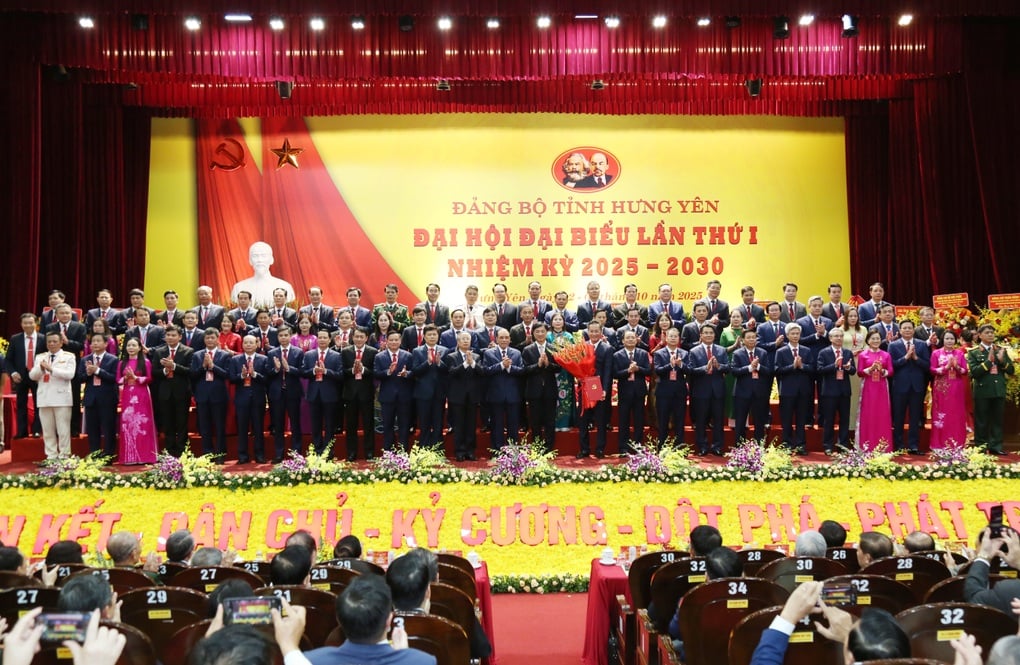 Mr. Nguyen Huu Nghia continues to be Secretary of Hung Yen Provincial Party Committee - 1