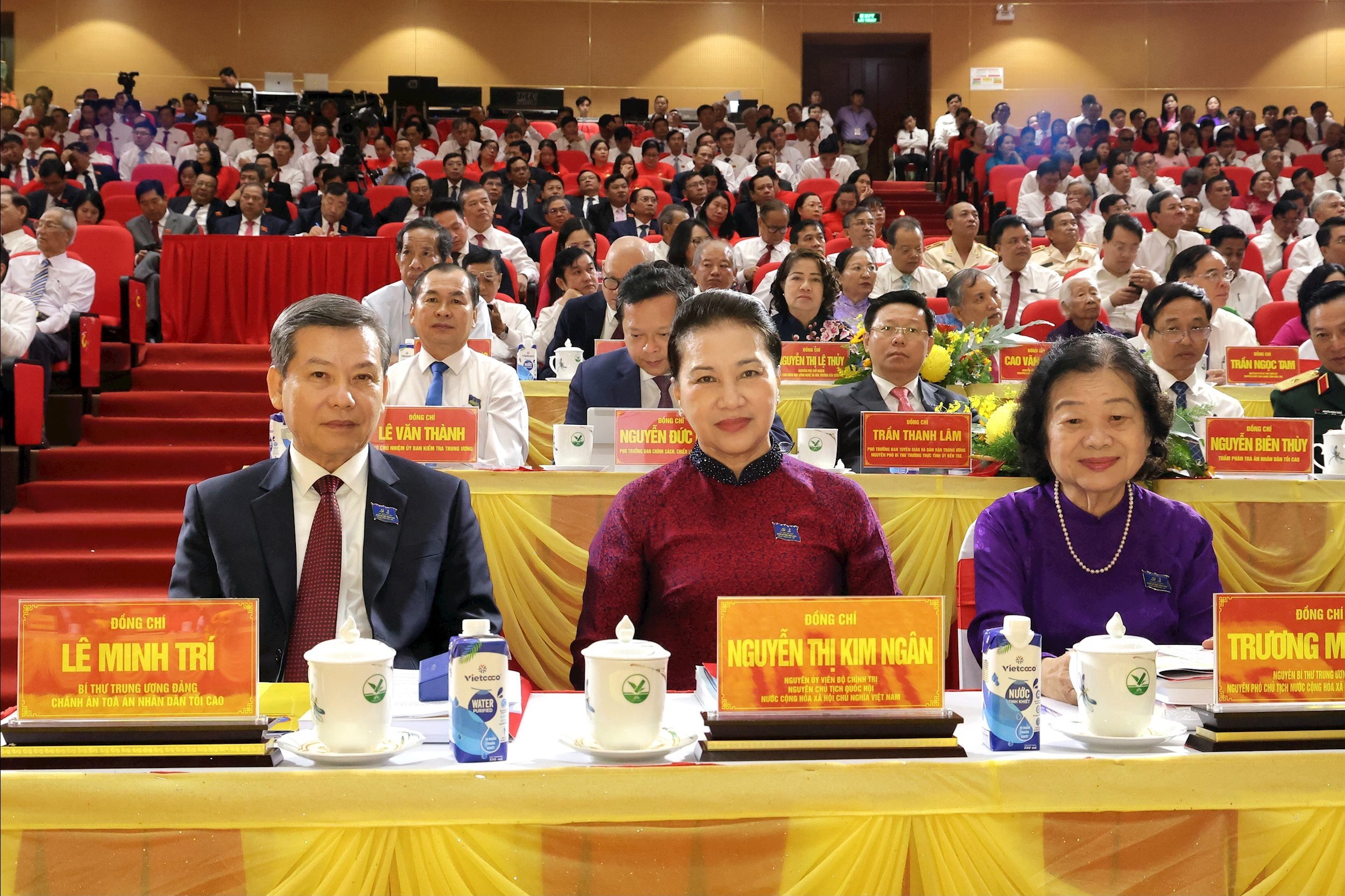 សាកលវិទ្យាល័យ ១១