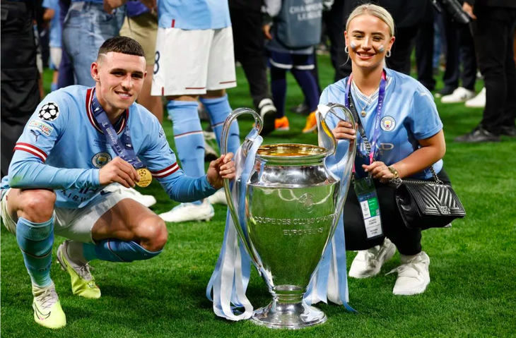 Phil Foden cầu cứu luật sư vì tin đồn ác ý - Ảnh 1.