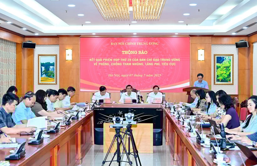 中央内部委員会は、汚職・浪費・腐敗防止に関する中央指導委員会の監督・指導の下、多数の事件や事件に関する情報を提供している。（写真：ダン・コア）