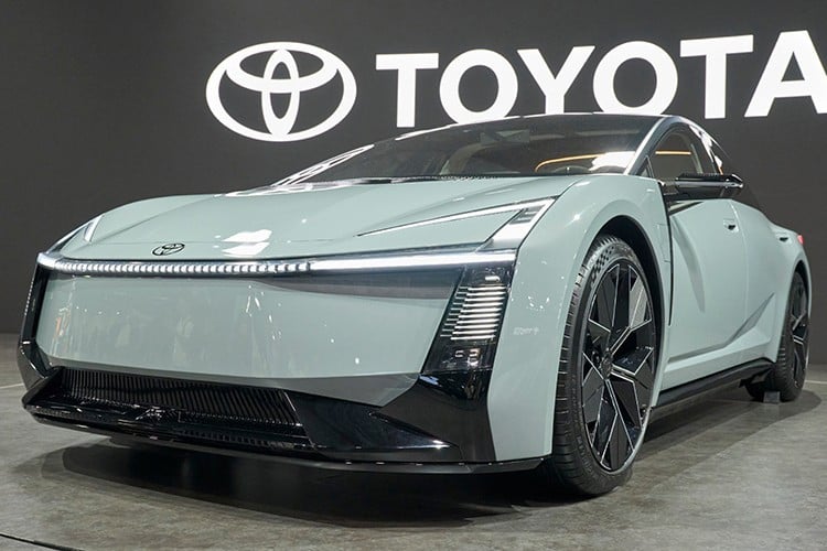 ໂຕໂຍຕ້າໄດ້ດຶງດູດຄວາມສົນໃຈໃນງານ Japan Mobility Show 2025 ດ້ວຍຊຸດການເປີດຕົວທີ່ຫຼາກຫຼາຍ. ຫນຶ່ງໃນຈຸດເດັ່ນຂອງບູດຂອງ Toyota ໃນງານວາງສະແດງນີ້ແມ່ນ Corolla Concept ໃຫມ່ທັງຫມົດ. 4-696.jpg