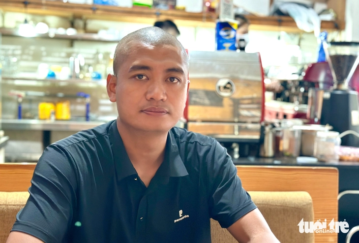 Người từng trôi dạt 13 tiếng khi chèo sup trên biển lập đội cứu nạn miễn phí