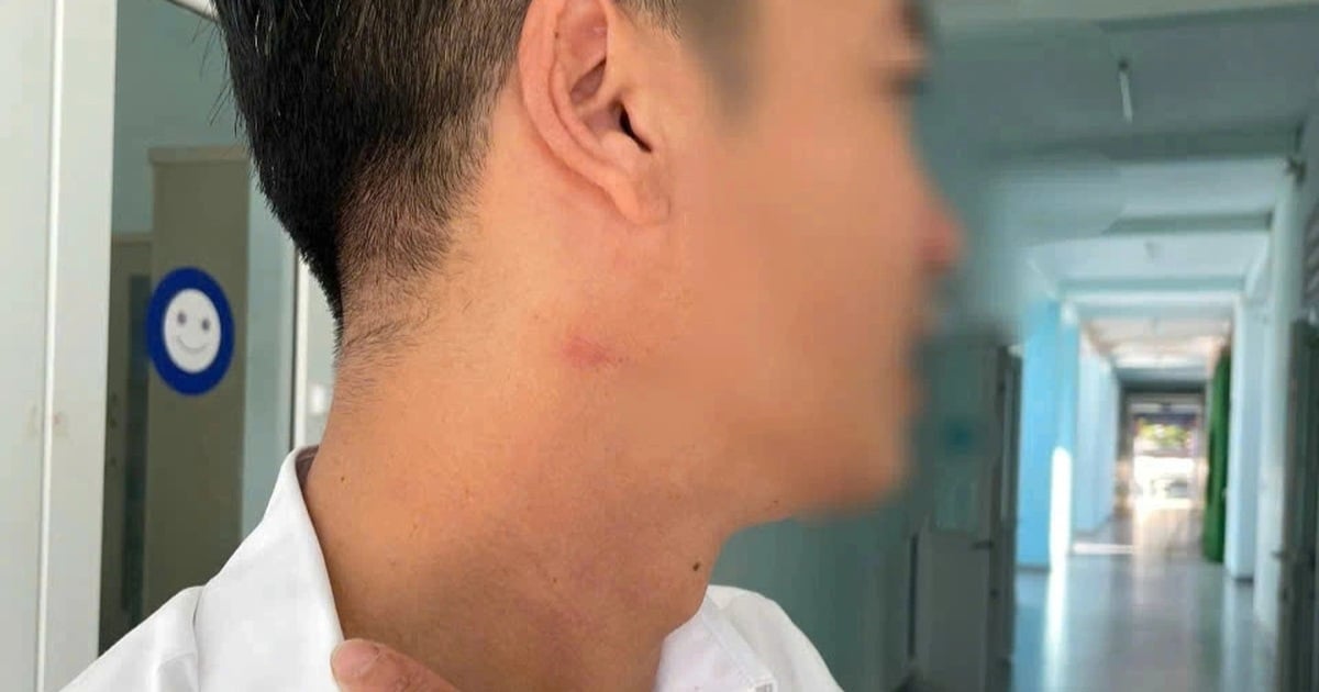 Vụ thầy giáo bóp cổ đồng nghiệp: Sẽ buộc thôi việc vì coi thường tổ chức