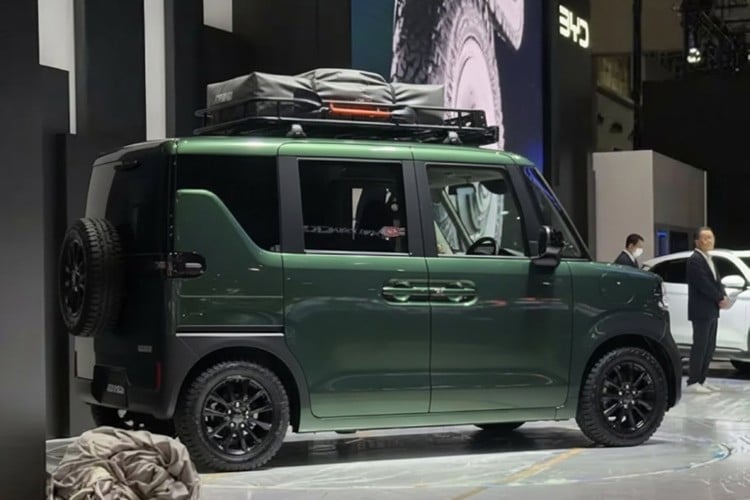 ທ່ານ Toshihiro Suzuk ກ່າວຕື່ມວ່າ:  9-5672.jpg