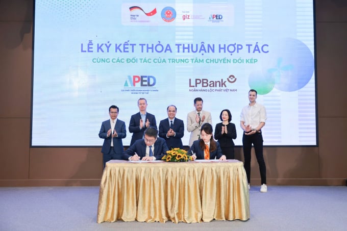 LPBank chung tay cùng Bộ Tài chính thúc đẩy chuyển đổi số - xanh cho doanh nghiệp Việt