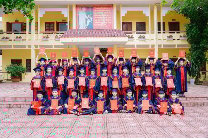 NGƯỜI THẦY KÍNH YÊU: Cô Hoa trong trái tim tôi  - Ảnh 3.