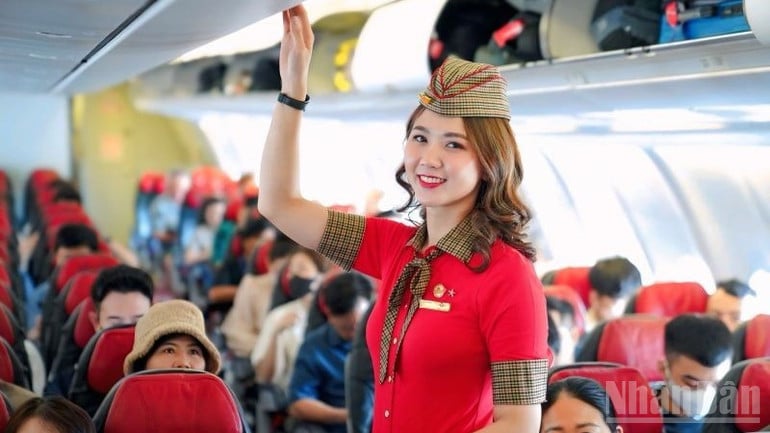 ndo_br_vietjet-flight-crew-9896.jpg