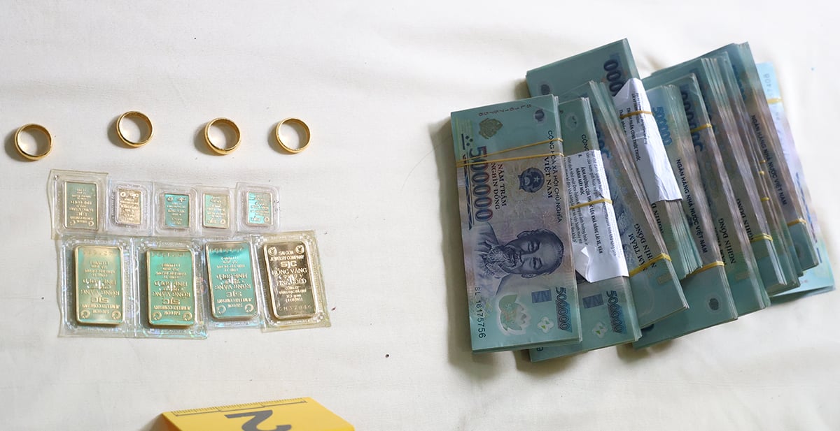 An Giang: Ertappad med att svärdotter stjäla pengar och guld från sin mosters make värda miljarder dong